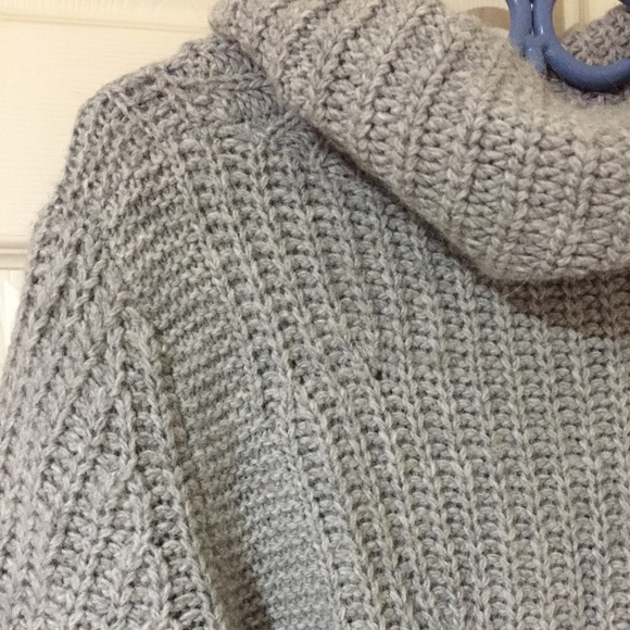 Grey - Turtle neck sweater - Picture 2 of 6